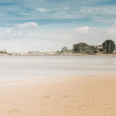 Salt Mit Suedterrasse